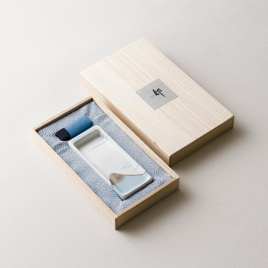 【KISHU】Arita Porcelain suzuri (OMOTE)  &  SAIEMBOKU, watercolor sumi ink stick