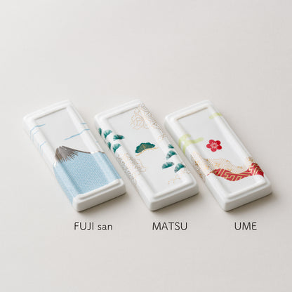 【彩煙墨：紀州松煙】Arita Porcelain suzuri (URA) comes with 1 Kishu pine-soot Sumi ink & 4 Colorful Sumi ink sticks